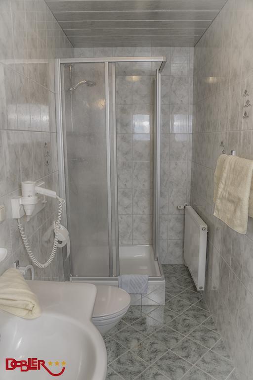 Ferienhotel Dobler Weissenbach am Lech Rom bilde